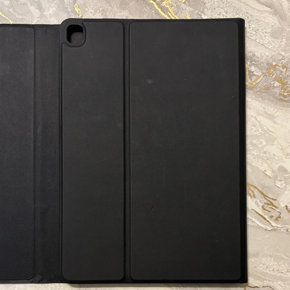Black ipad color changing Keyboard Case
